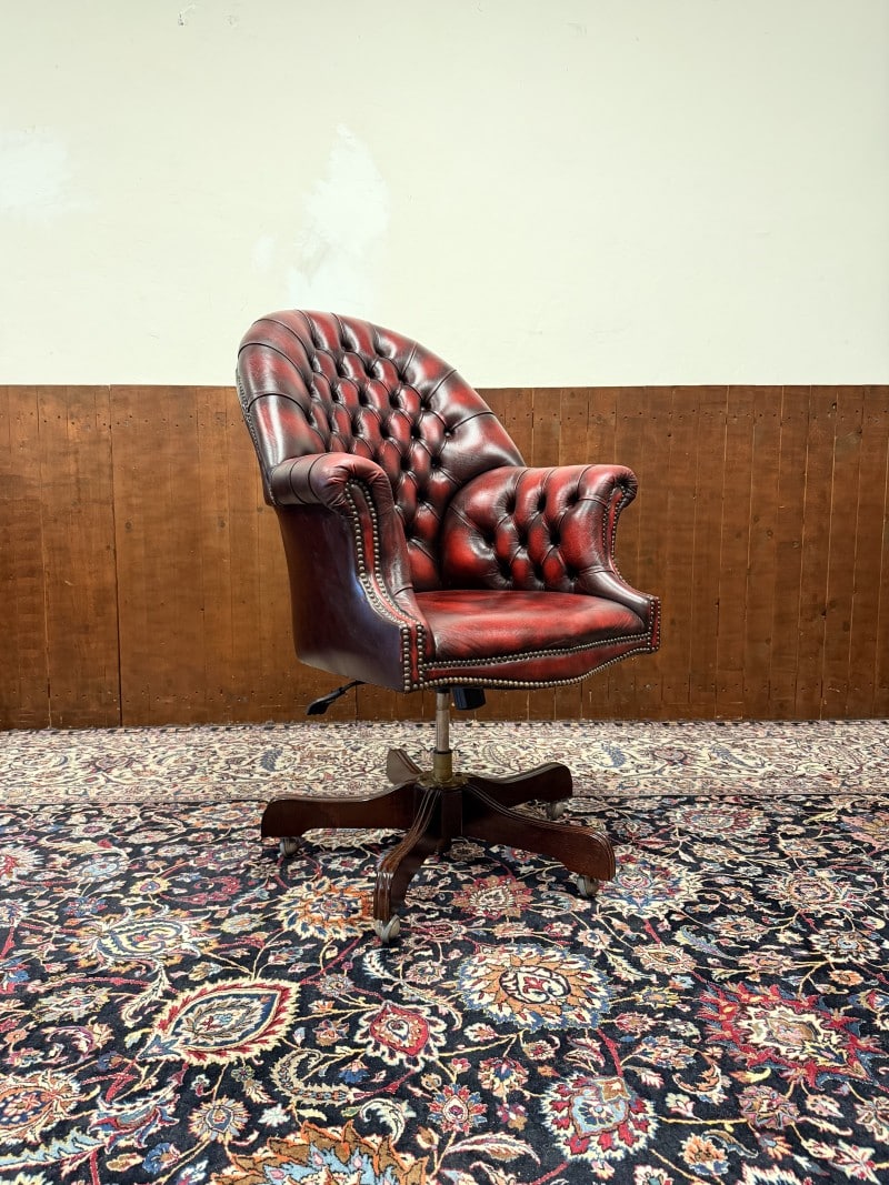 Leerkleur Oxblood Rood voor Antieke, Klassieke, Engelse en Chesterfield bureaustoelen