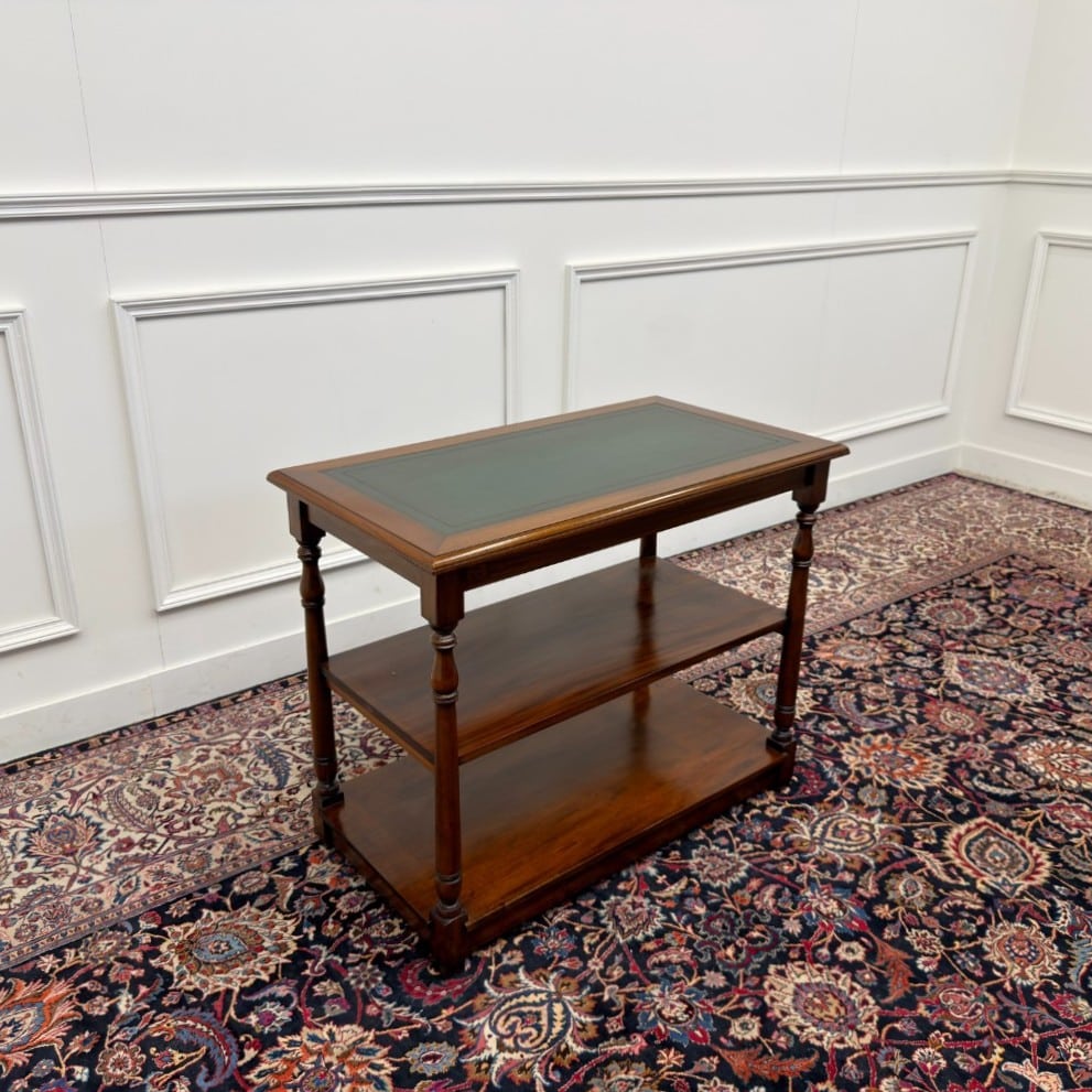 klassiek engels antiek oud chesterfield vintage sidetable side table bijzettafel groen leder 1