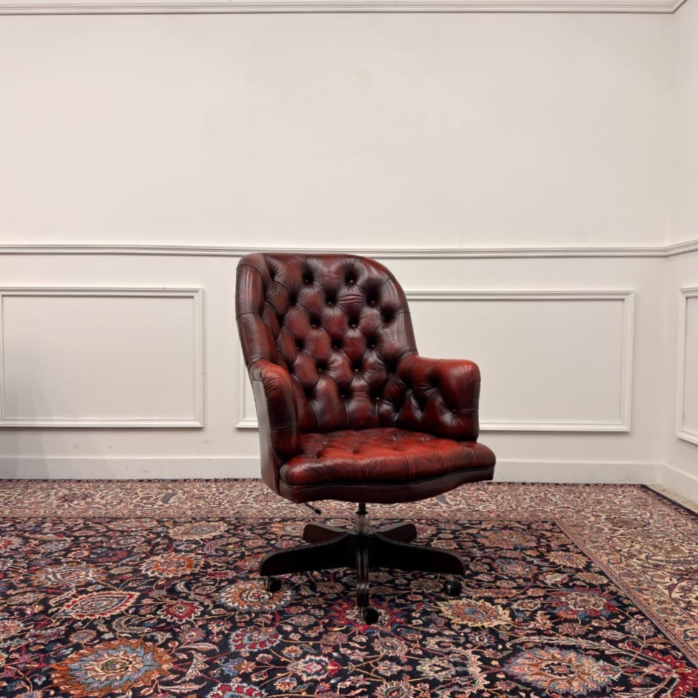 klassiek engelse bruine chesterfield bureaustoel (kopie)