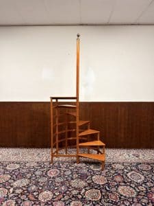 zeer grote klassiek engels antiek oud chesterfield originele globe wernicke trap bibliotheektrap 2